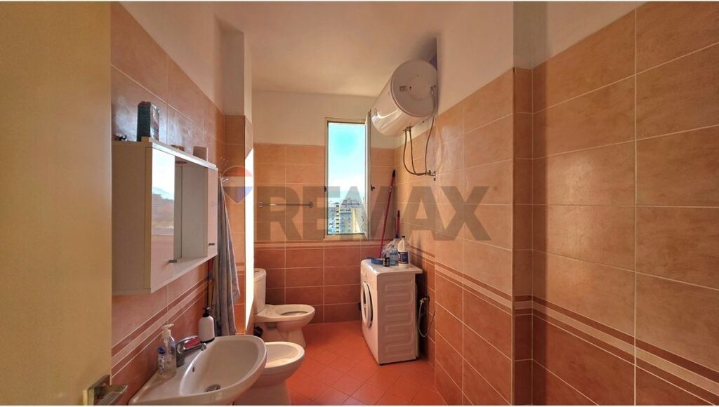 🏡 APARTAMENT 2+1 ME QIRA – PRANË STADIUMIT DHE LUNGOMARES, VLORË!