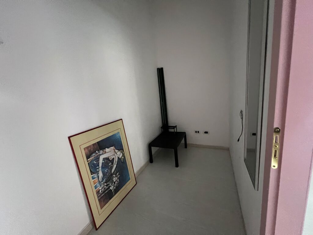 Locale commerciale in affitto a “Myslym Shyri”