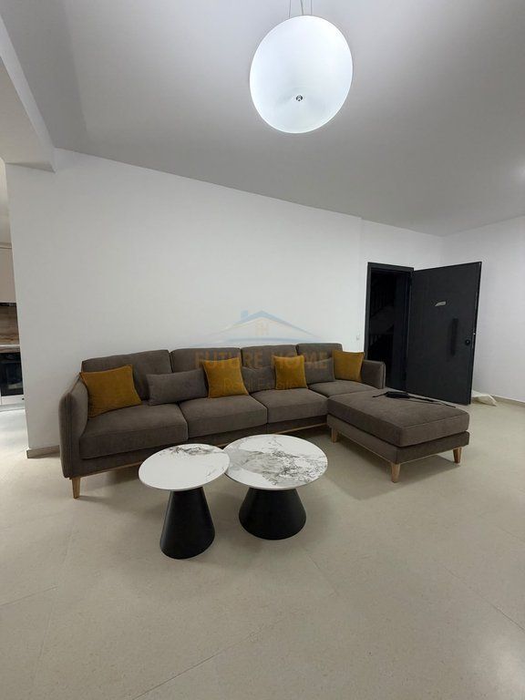 In affitto, appartamento 2+1+2, Via di Elbasan, Tirana 85.000 Lekë