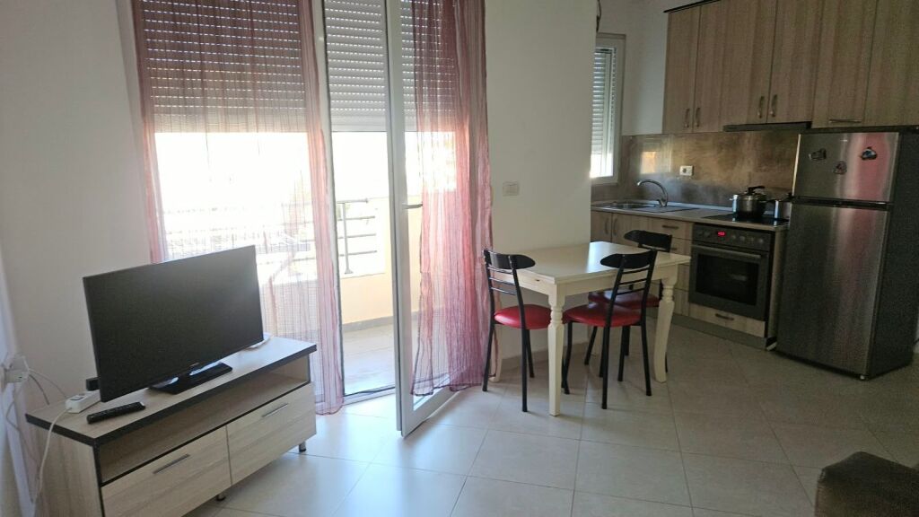 Apartament 1+1, me pamje nga deti