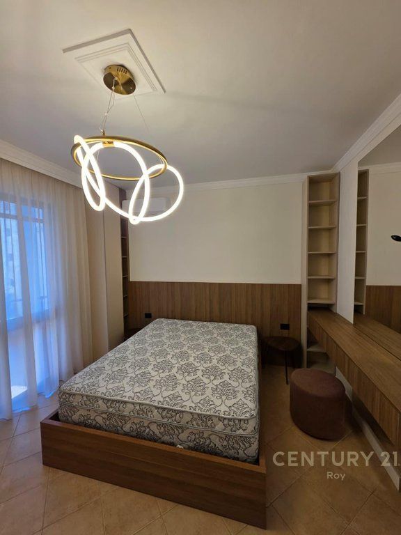 JEPET ME QERA APARTAMENT 1+1 PRANE MIAMI BEACH!