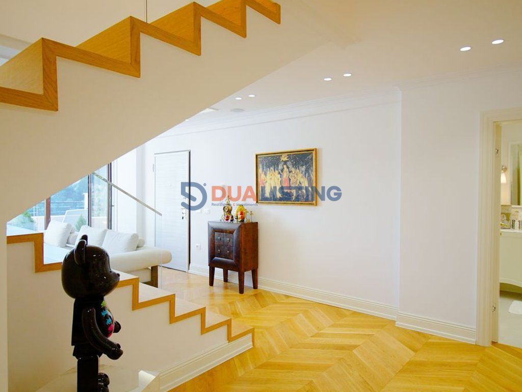 Duplex for sale at the Botanical Garden