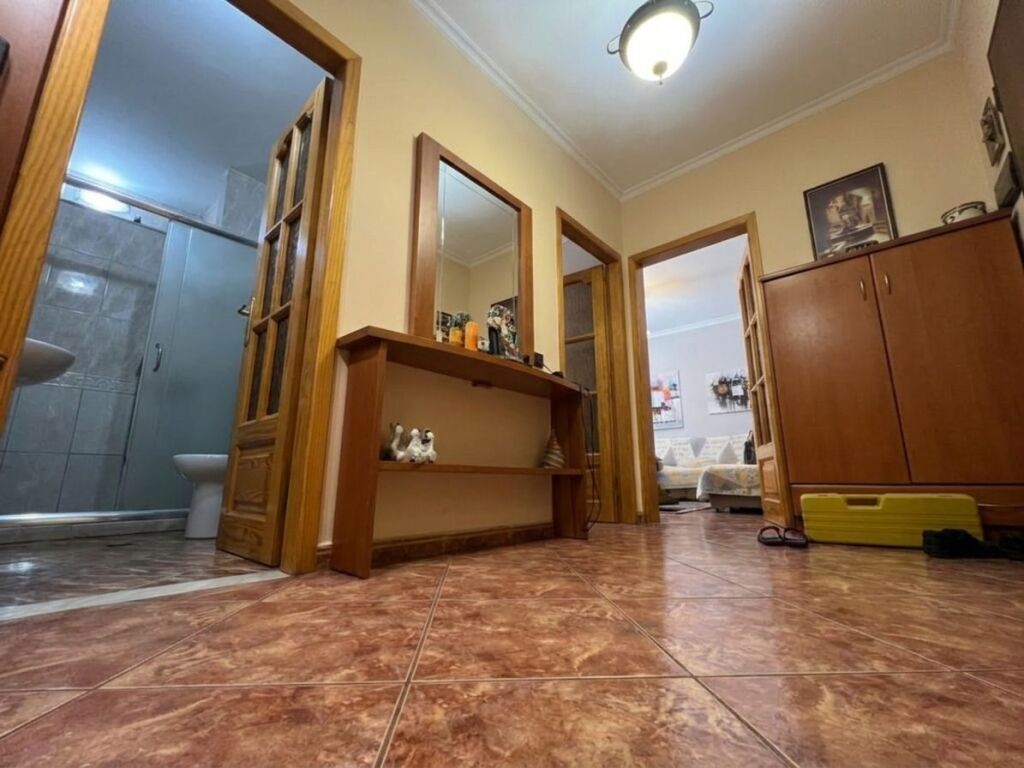 Shitet, Apartament 2+1+2 , Ish Parku, Tiranë.