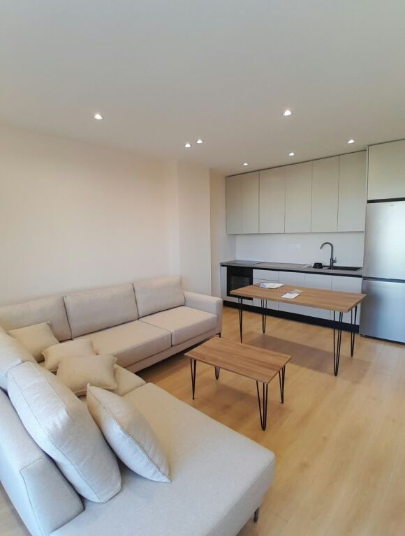 Apartament Me Qera 2+1 Tek Stacioni i Trenit (ID B2202159) Tirane