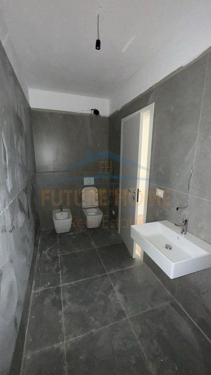 In vendita, appartamento 2+1+2, Komuna e Parisit, Tirana