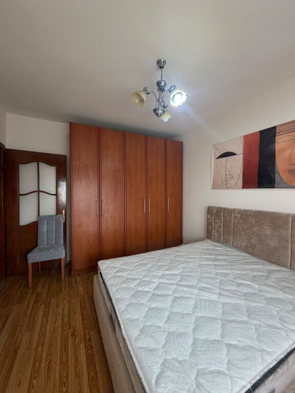 In affitto 2+1 Via di Elbasan 75.000 lekë