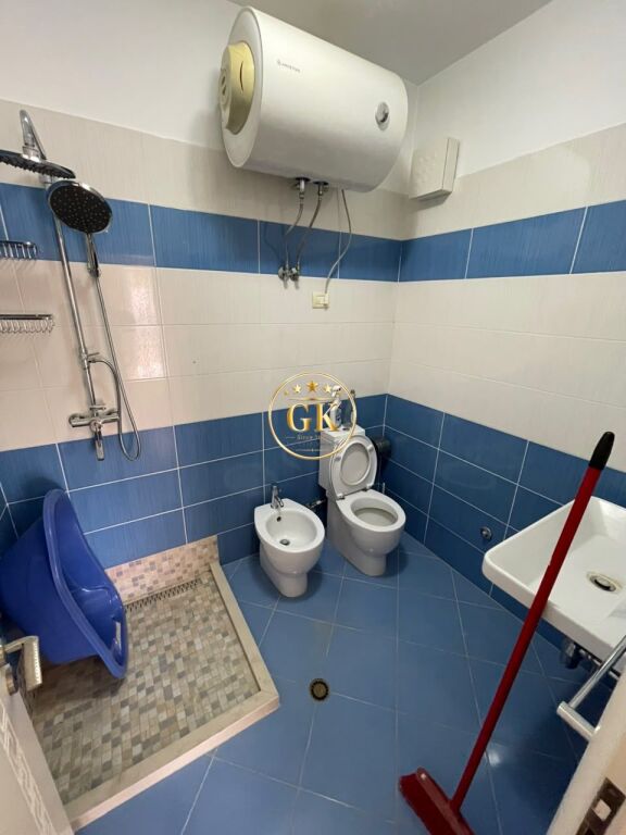 APPARTAMENTO IN AFFITTO 2+1+2 – CENTRO, VICINO A BLU STAR, DURRËS