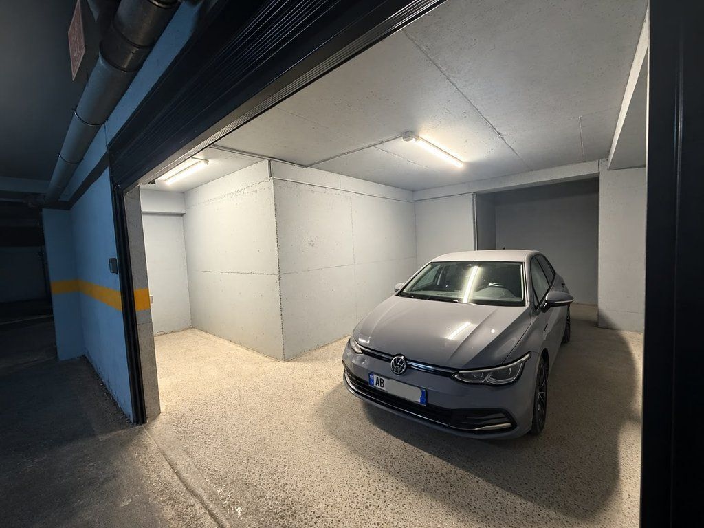 Luxury Duplex for Rent in "Square 21" with Panoramic Veranda and Private Parking 3,500 € /Month