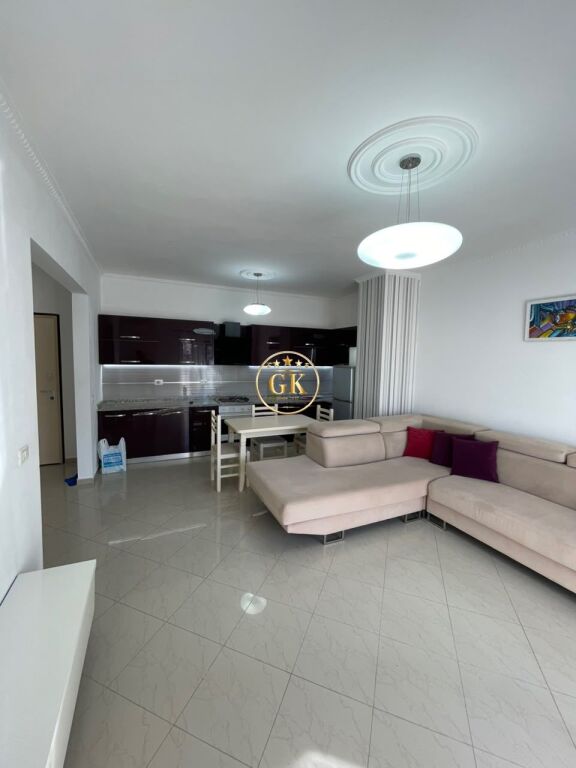 APPARTAMENTO IN AFFITTO 2+1+2 – CENTRO, VICINO A BLU STAR, DURRËS