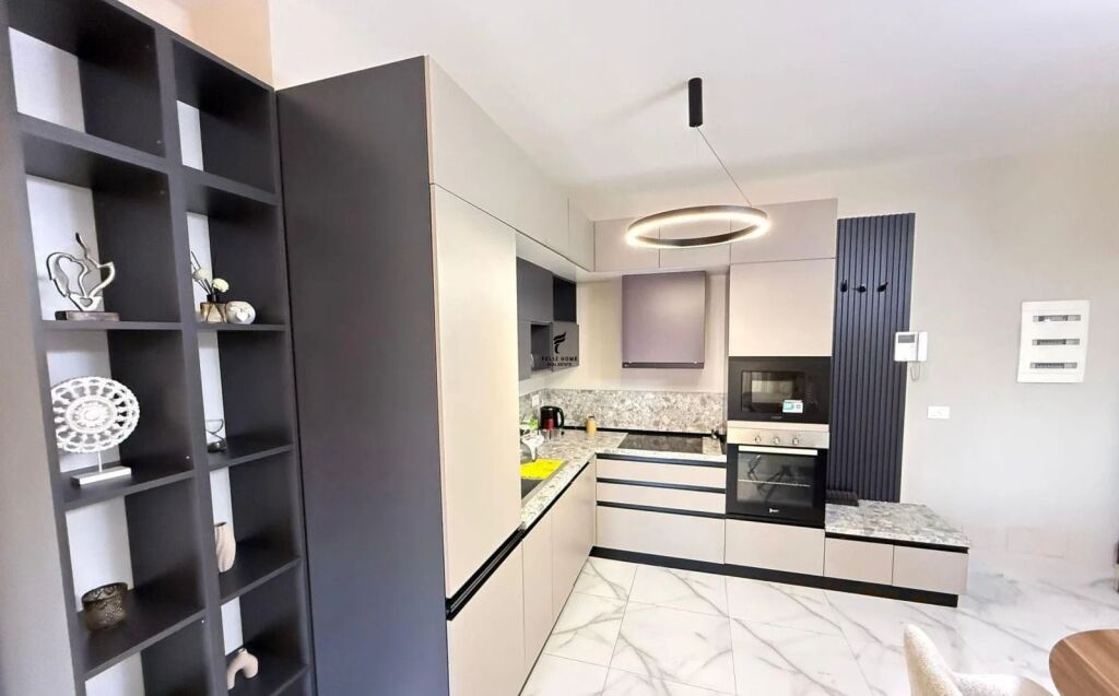 APPARTAMENTO IN AFFITTO 3+1+2 VIA KAVAJES 2.000 EURO FH-99191