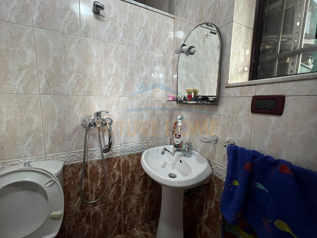 For sale, 2+1+2 apartment, Former Bus Park, Tirana.