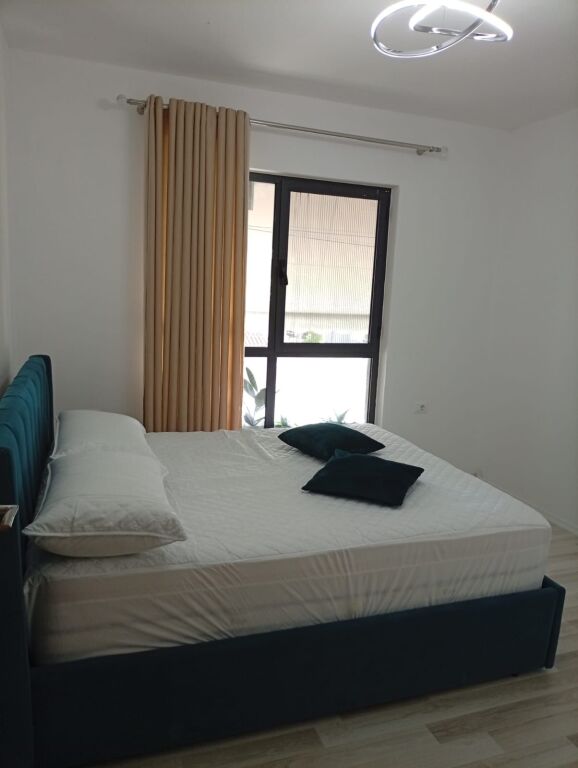 Affitto | Apartament 2 + 1 | Rruga 5 Maji | 600 €/mese