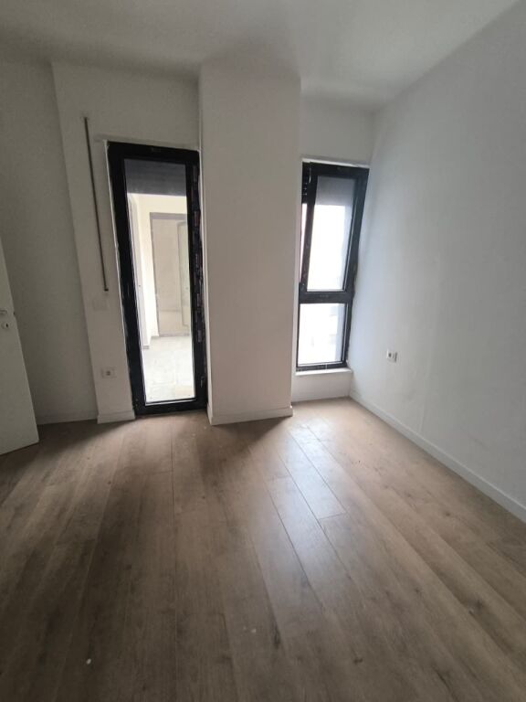 For sale 2+1+2 Paris Commune
