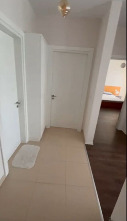 Jepet me qera 2+1+2 kopshti zologjik