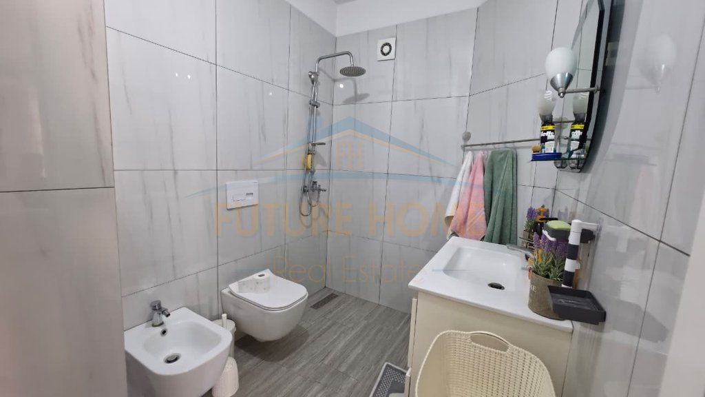 Shitet, Apartament 1+1, Pallatet Cabej