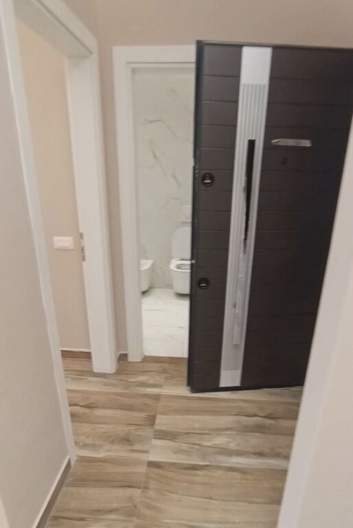 Qera | Ambjent Biznesi | Paskuqan | 500 €/muaj