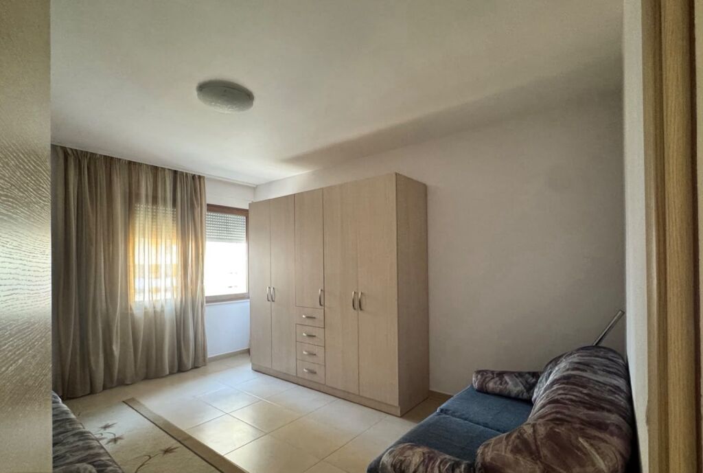 Affitto | Apartament 2 + 1 | Rruga e Bogdanëve | 700 €/mese