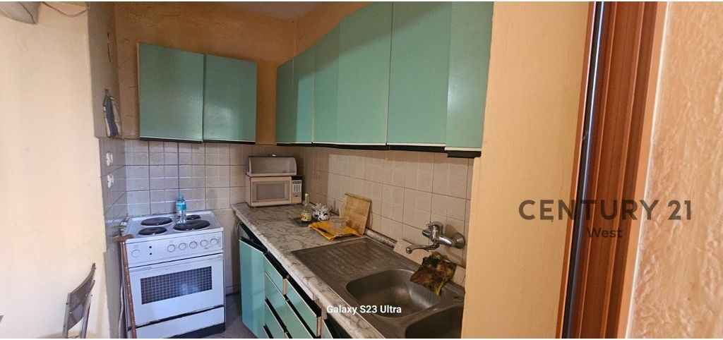 2+1 Apartment for Sale on "Naim Frasheri" Street