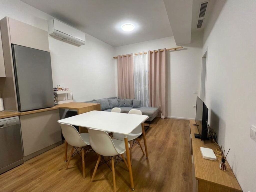 Shitet, Apartament 1+1, Ali Demi, Tiranë