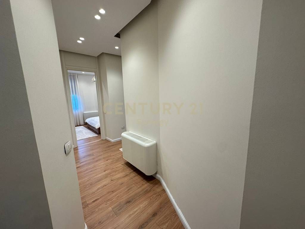 Apartament 2+1+2+ lavanderi + Post Parkimi per qira tek Park Gate