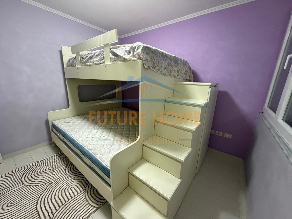 Qira, Apartament 2+1+2, Ish Ekspozita