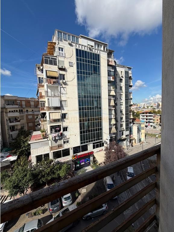 Qira,Apartament 2+1,Rr.Petro Nini Luarasi,Tirane