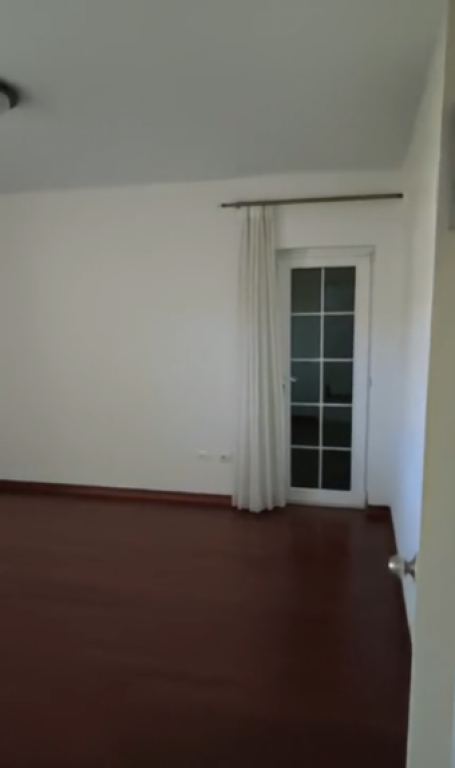 🏡 JEPET ME QIRA VILË 3-KATËSHE | GARDEN HILLS RESIDENCE – TEG
