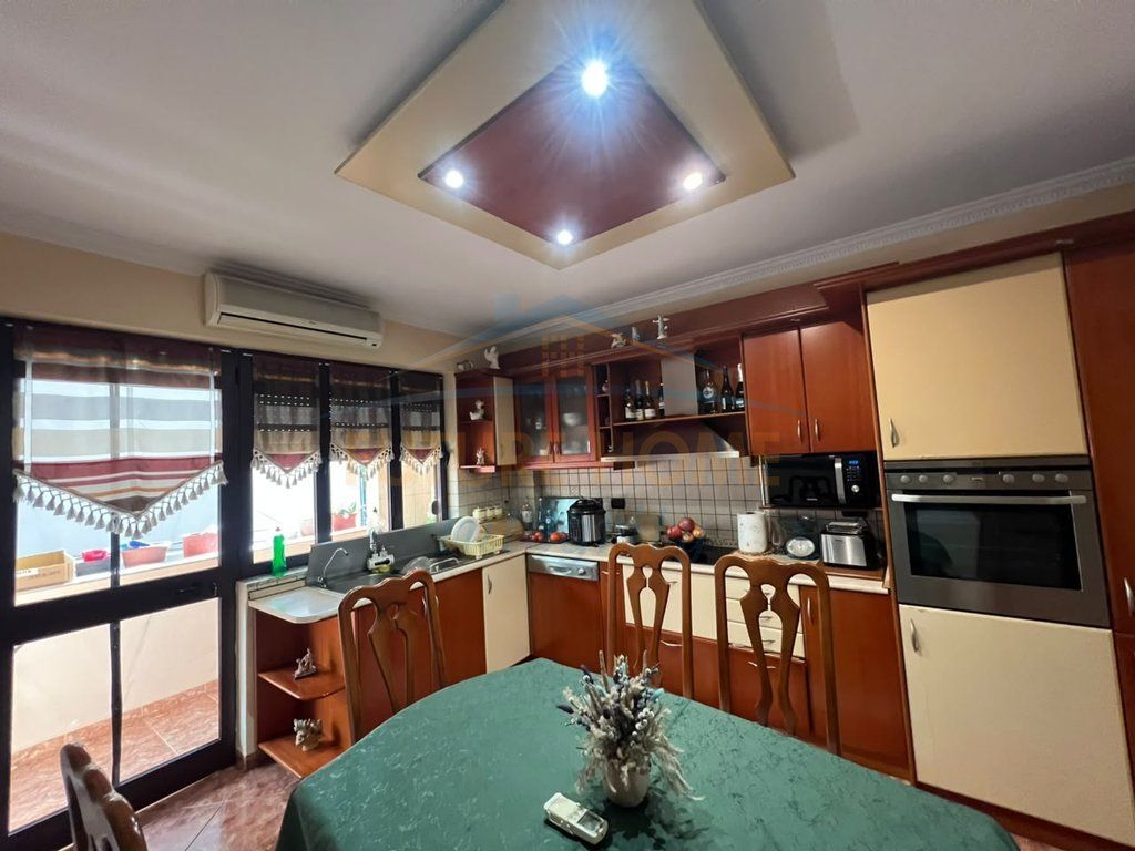 For sale, Apartment 2+1+2, Former Bus Park, Tirana.