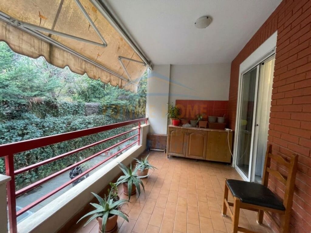 In vendita, appartamento 2+1, Lago Secco, Tirana 285.000 €