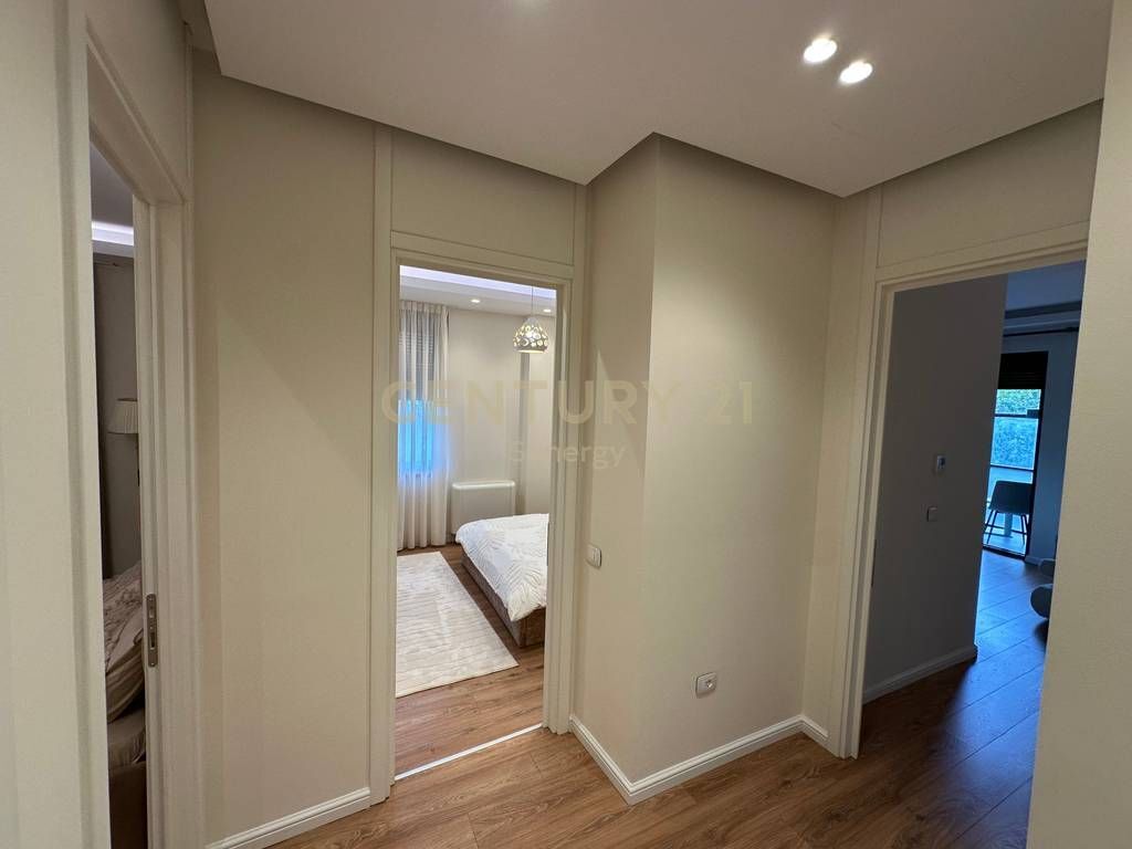 Apartament 2+1+2+ lavanderi + Post Parkimi per qira tek Park Gate