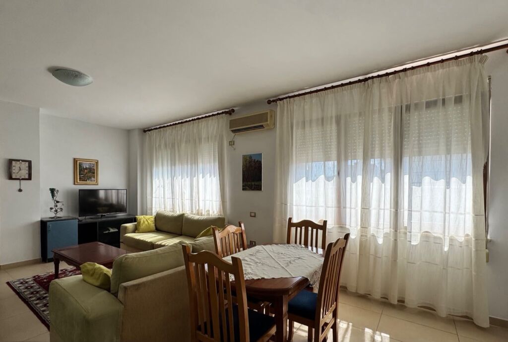 Affitto | Apartament 2 + 1 | Rruga e Bogdanëve | 700 €/mese