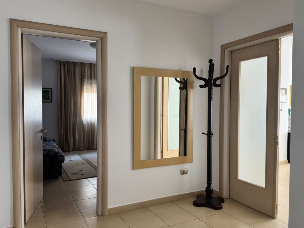 Apartament me qera 2+1 te Rruga e Bogdaneve