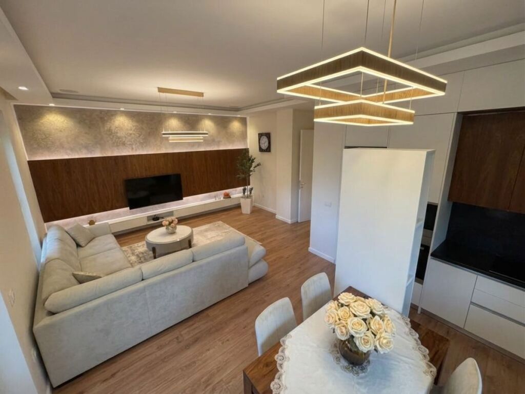 Qera, Apartament 2+1+2+Depo+Post Parkimi, Park Gate ,Rruga e Elbasanit.