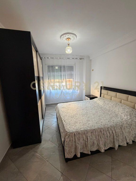Apartament 1+1 me Qira në Vijën e Parë me Detin ne Plazh, Durres !