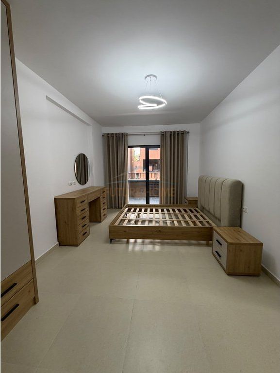 Qira, Apartament 2+1+2, Rruga e Elbasanit, Tiranë.