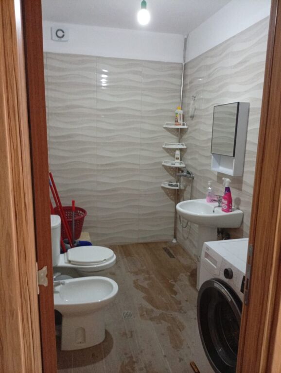 Affitto | Apartament 2 + 1 | Rruga 5 Maji | 600 €/mese