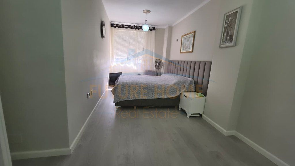 Shitet, Apartament 1+1, Pallatet Cabej