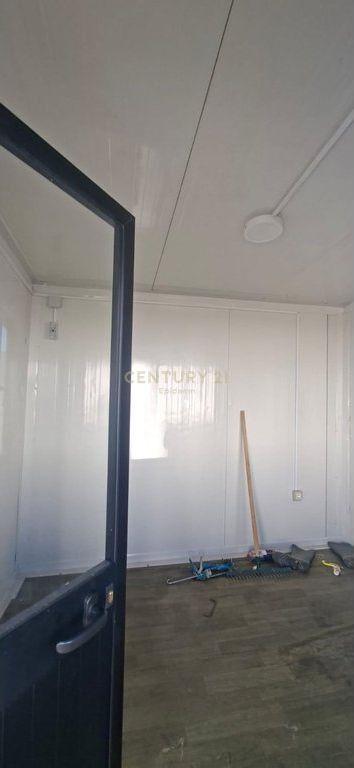 🏭 KAPANON INDUSTRIAL PËR SHITJE – SEKTORI RINIA, DURRËS 1,400,000 € 1,400,000 €