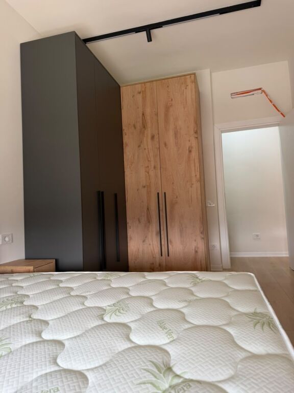 Jepet me qira 1+1 Porta Tirane e Re Sauk 600€