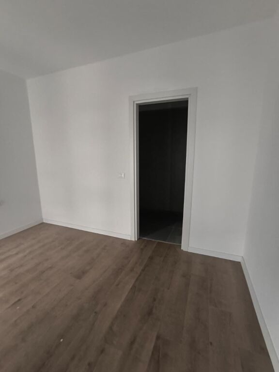 For sale 2+1+2 Paris Commune