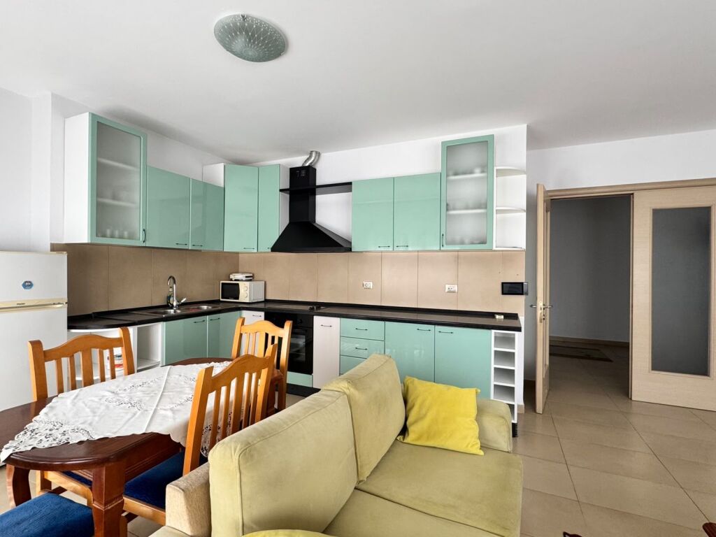 Apartament me qera 2+1 te Rruga e Bogdaneve