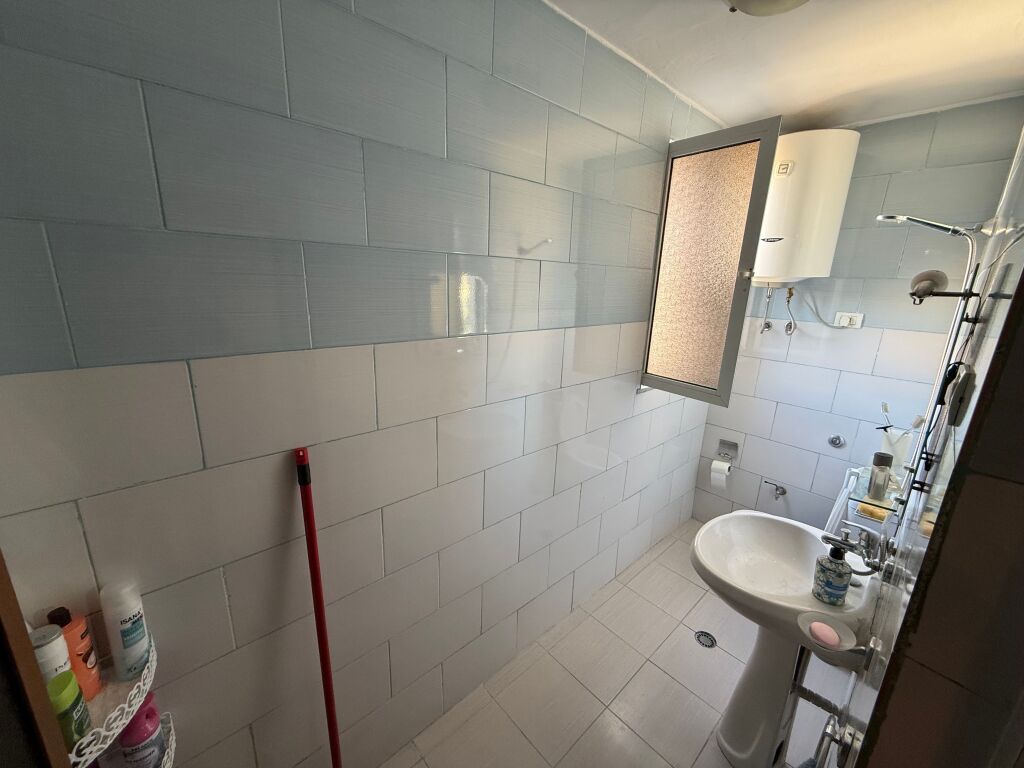📣 VENDESI Appartamento 1+1 📍 Allias, Vicino alla Scuola “Bajram Curri” ✨