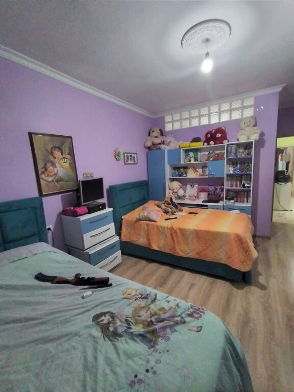 Apartament 2+1 me shitje Yzberisht,te KMY