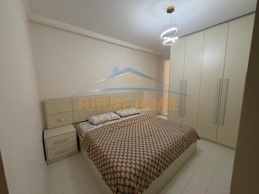 Qira, Apartament 2+1+2, Ish Ekspozita