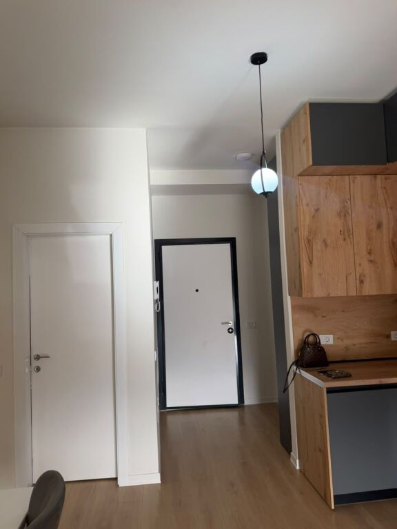 1+1,te porta e re sauk i ri,600 euro