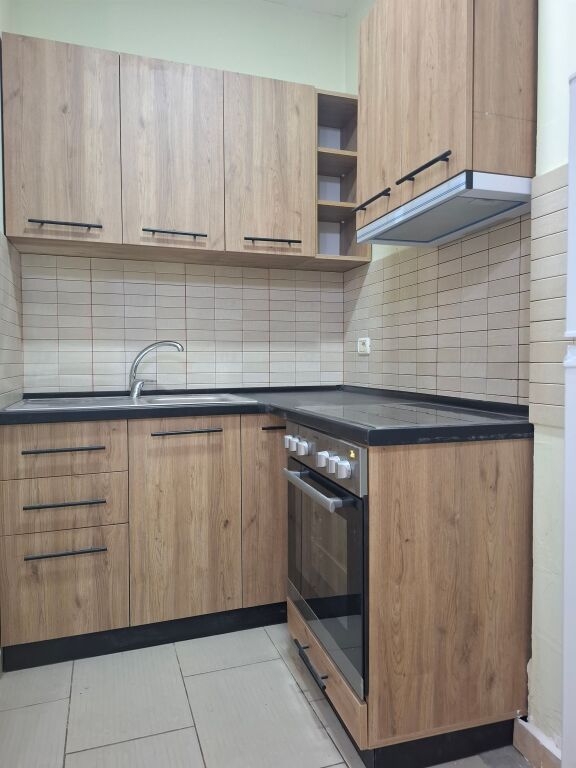 Apartament 2+1 per Qera 450Lek/muaj - Melisa, prane Restorant Freskut