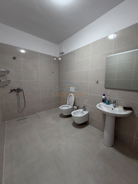 Qira, Apartament 2+1+2, Rruga e Elbasanit, Tiranë.