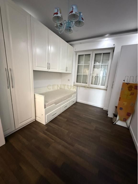 JEPET ME QERA APARTAMENT 2+1 PRANE BULEVARDIT ZOGU I PARE!