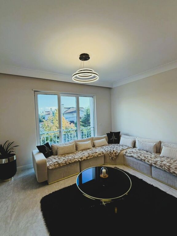 🏡 **SHITET APARTAMENT 2+1+2 I MOBILUAR – JOY RESIDENCE, PRANË TEG**