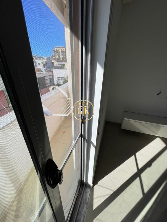 APPARTAMENTO IN AFFITTO 2+1+2 – CENTRO, VICINO A BLU STAR, DURRËS